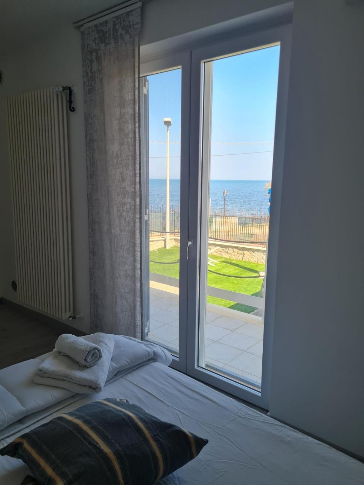 Casa Viky Hotel Bari Luaran gambar