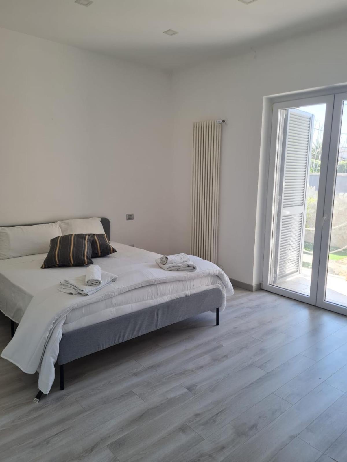 Casa Viky Hotel Bari Luaran gambar